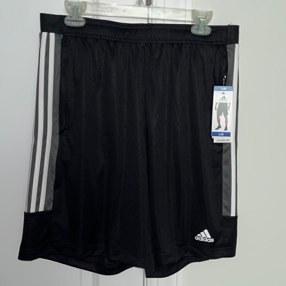 New mens Adidas Aeroready Black w/3 stripe tennis gym athletic shorts+free shirt